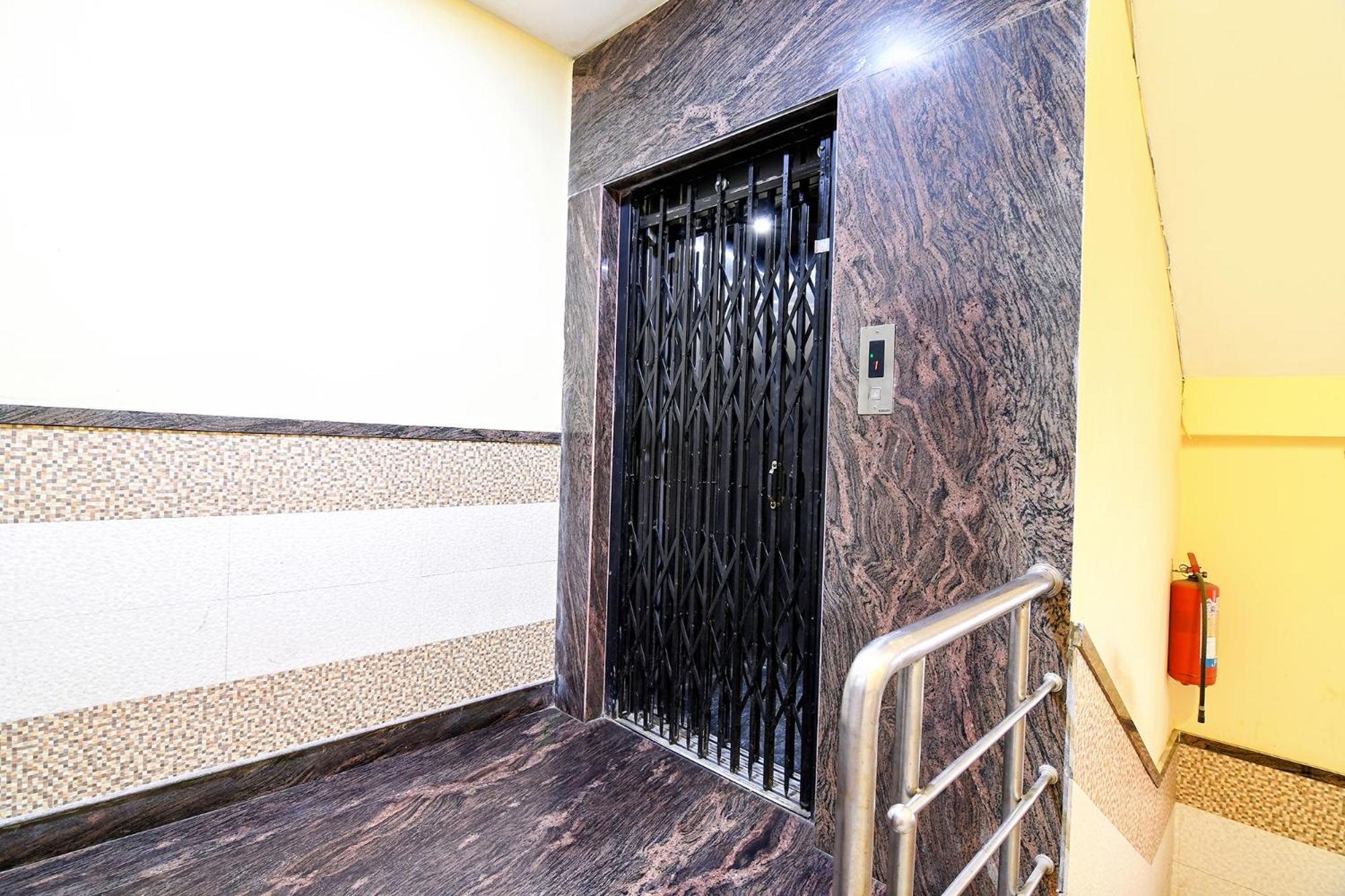 Fabhotel Saltlake Palace - Nr Anandlok Hospital 加尔各答 外观 照片